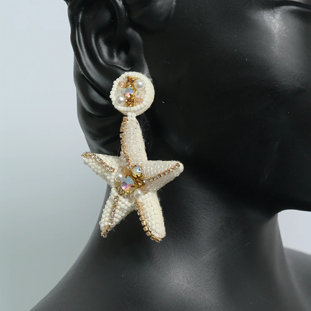 Aretes Premium Ocean Star | Aretas Estrella de Mar Blanca Bordadas a Mano con Cristales Z1-09
