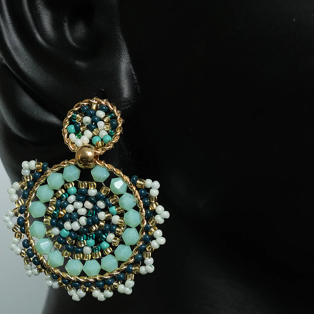 Aretes artesanales Brisa Esmeralda verde menta dorado elegantes Z2-09