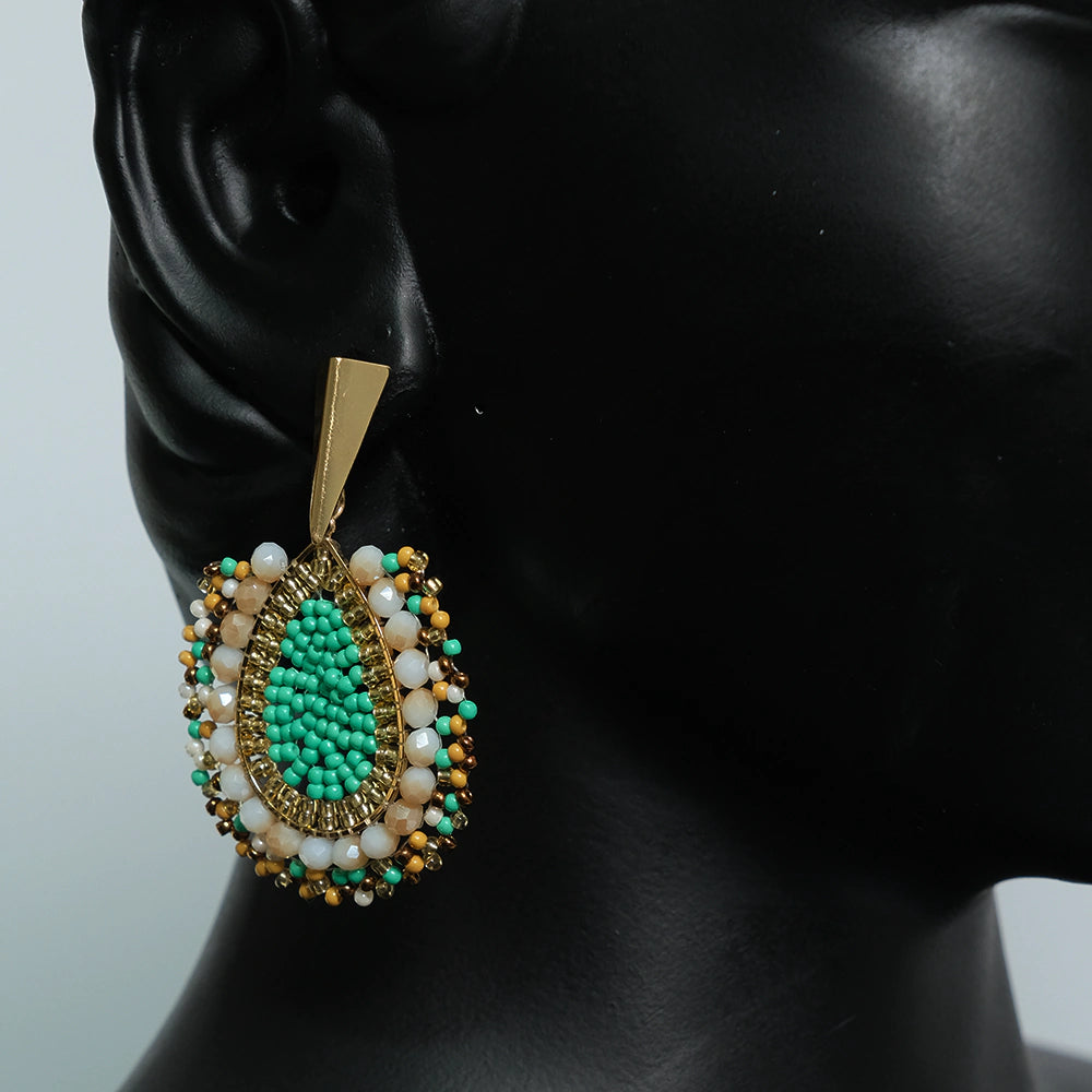 Aretes Emerald Oasis - Aretes Colgantes Verde y Dorado en Mostacilla y Cristal Hechos a Mano Z8-04