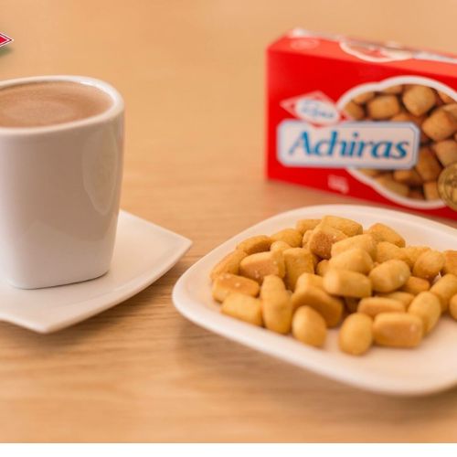 Kit Independencia (Cafe Tostao selecto x454gr + Pan de la migueria de chocolate + Chocolate Cruz x125gr + Achiras ramo x6) 4pack