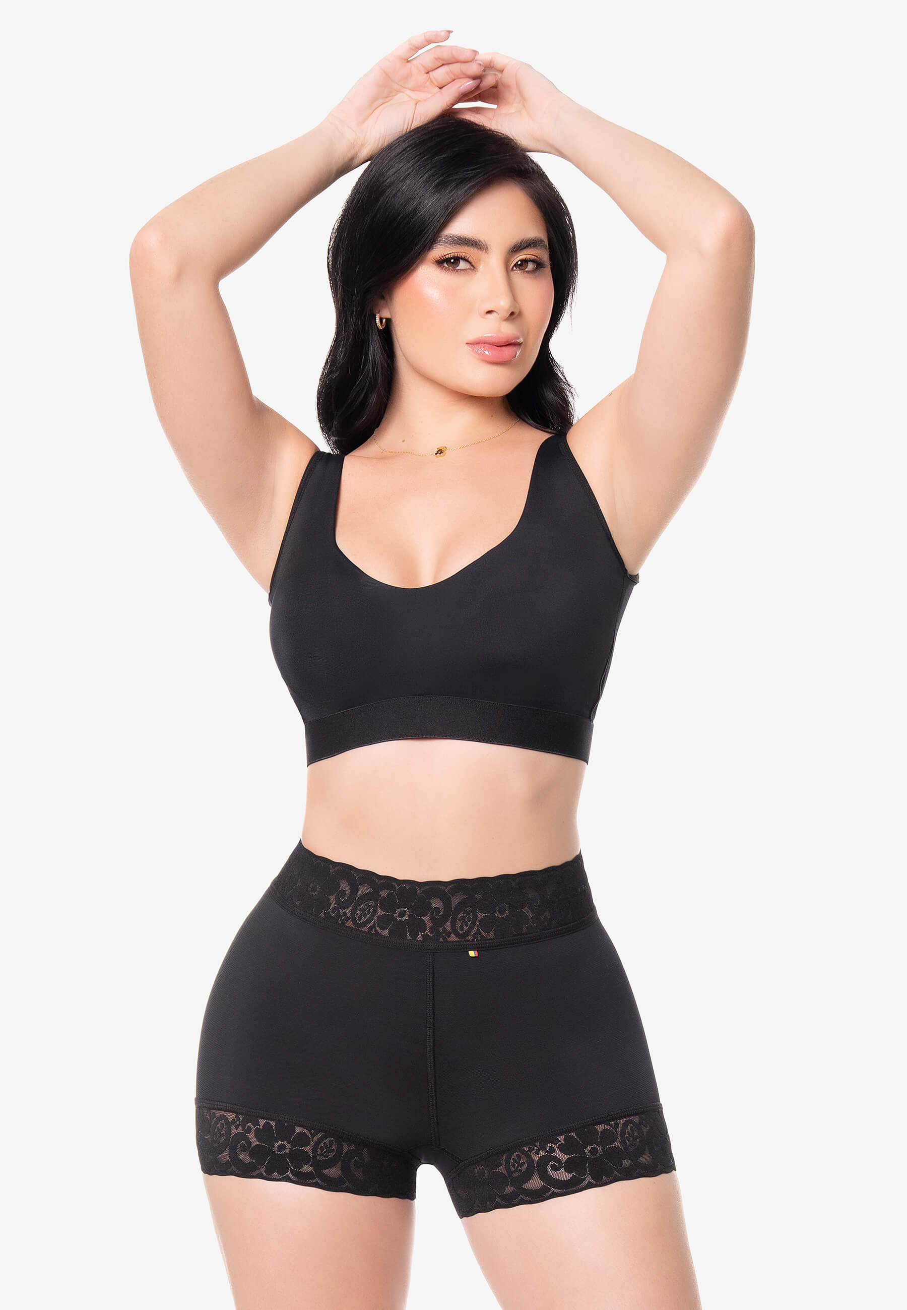 Curvia Short Alessia extracorto con realce Negro