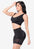 Curvia Short allegra a la cintura media pierna con realce Negro
