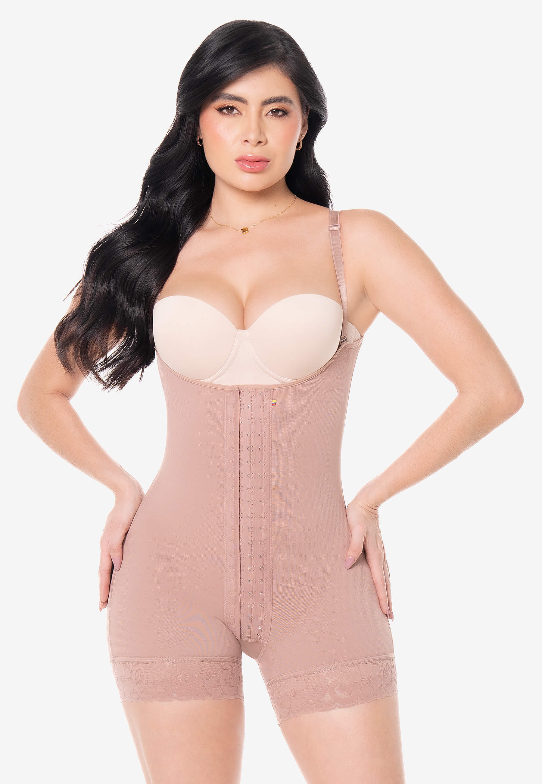 Curvia Faja Elena cachetera con broche Cocoa