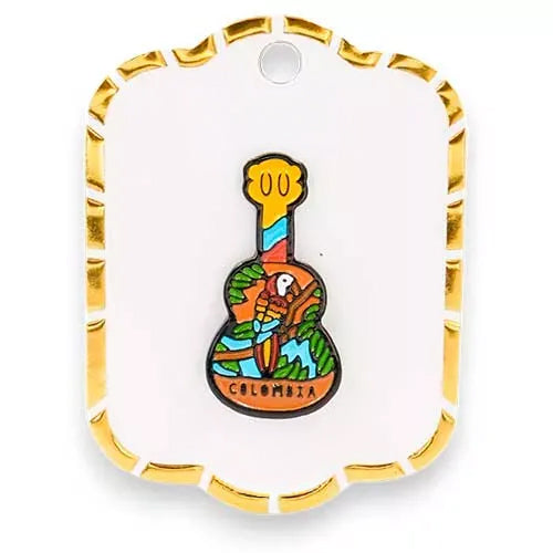 Pin metalico guitarra guacamaya PD-02