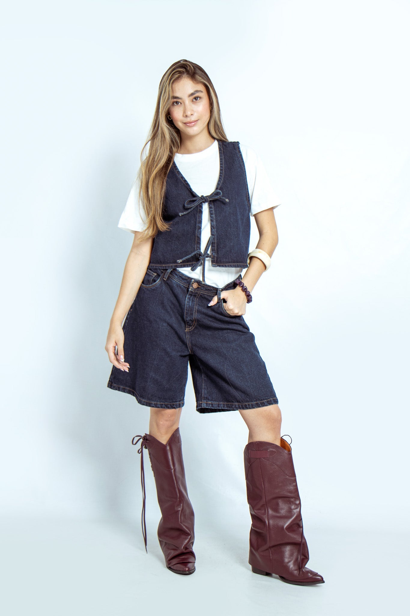 Joy Staz Colombian Jeans Conjunto Denim Chaleco Corto con Lazos y Bermuda Clasica Holgada P56000 Jeans Colombianos