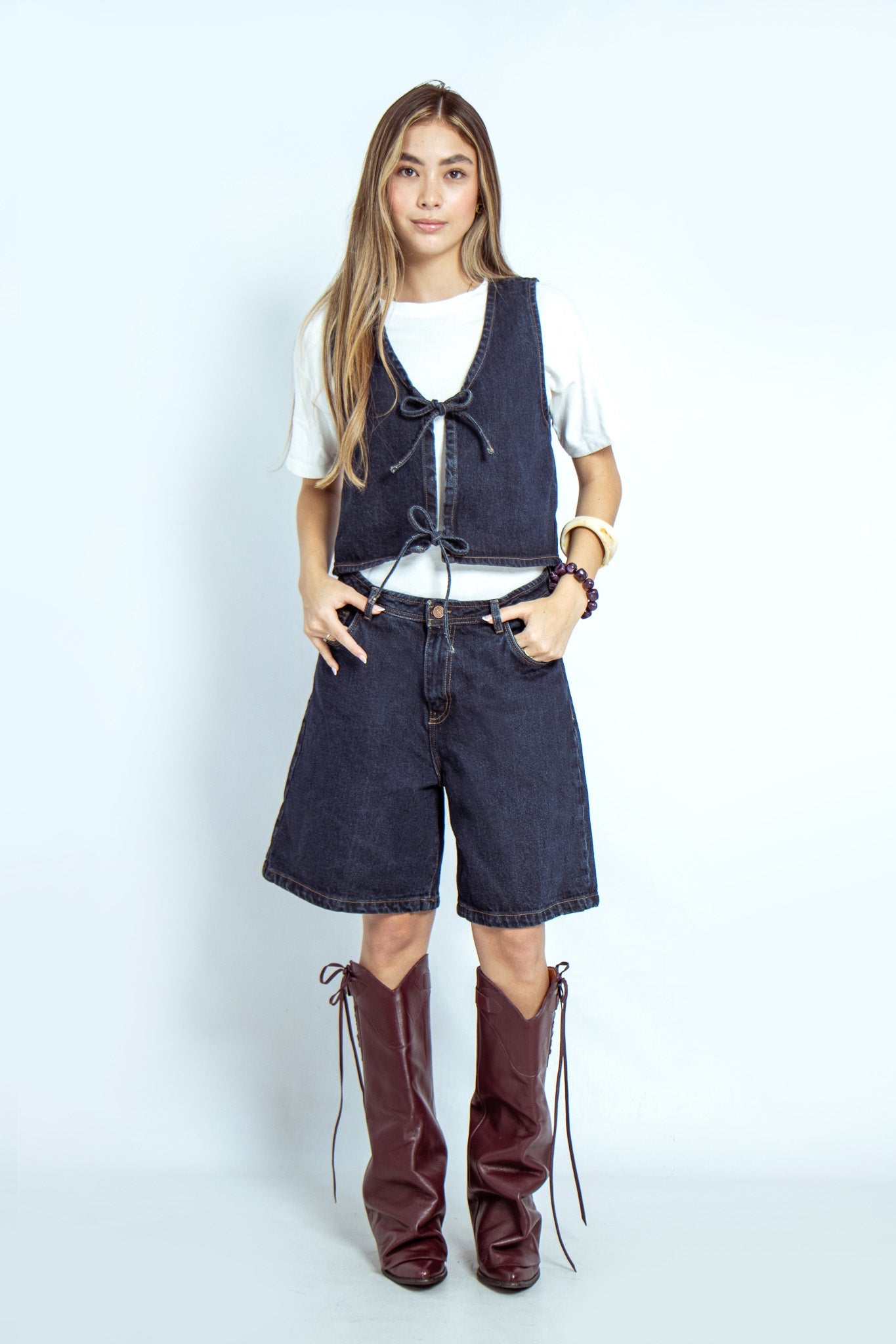 Joy Staz Colombian Jeans Conjunto Denim Chaleco Corto con Lazos y Bermuda Clasica Holgada P56000 Jeans Colombianos